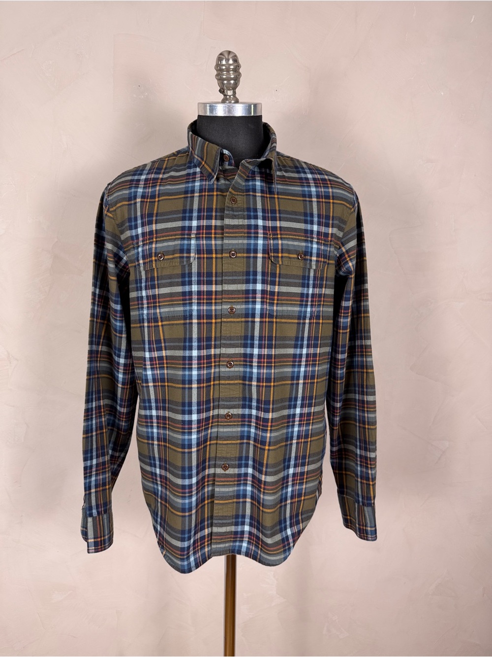 L.L.Bean Signature Men’s L Slim Fit Plaid Cotton Flannel Shirt